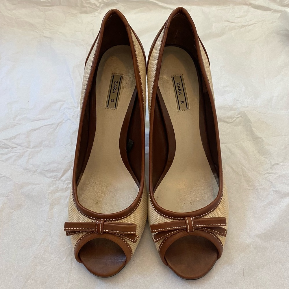 Vintage cream and tan Zara heels